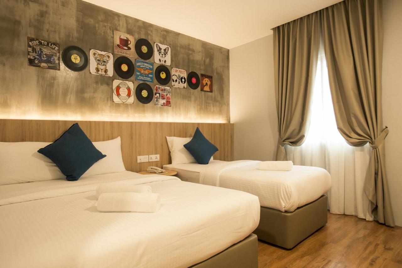 Ciq, Jalan Trus Hotel 3*