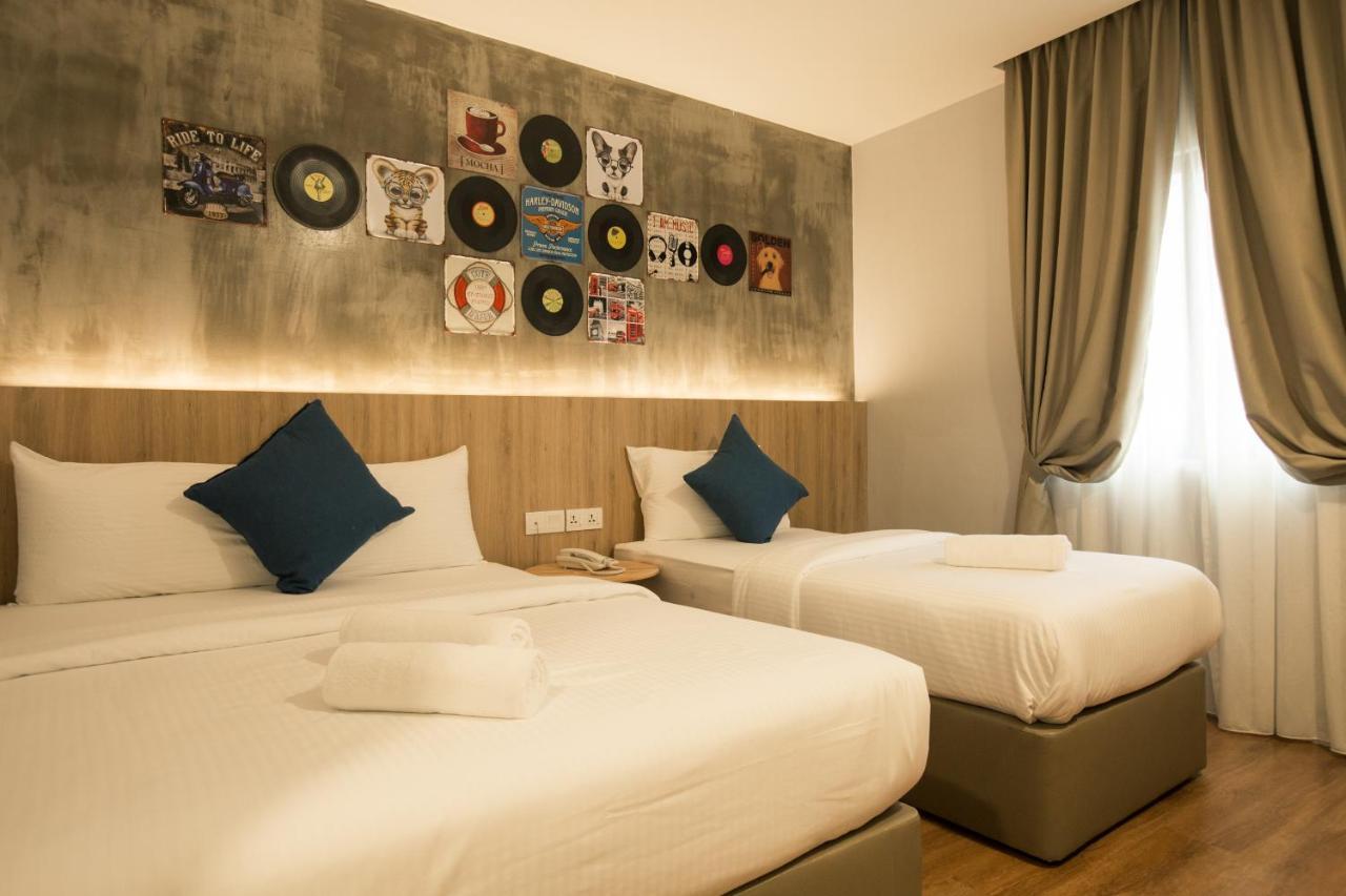 Ciq, Jalan Trus 3* Johor Bahru