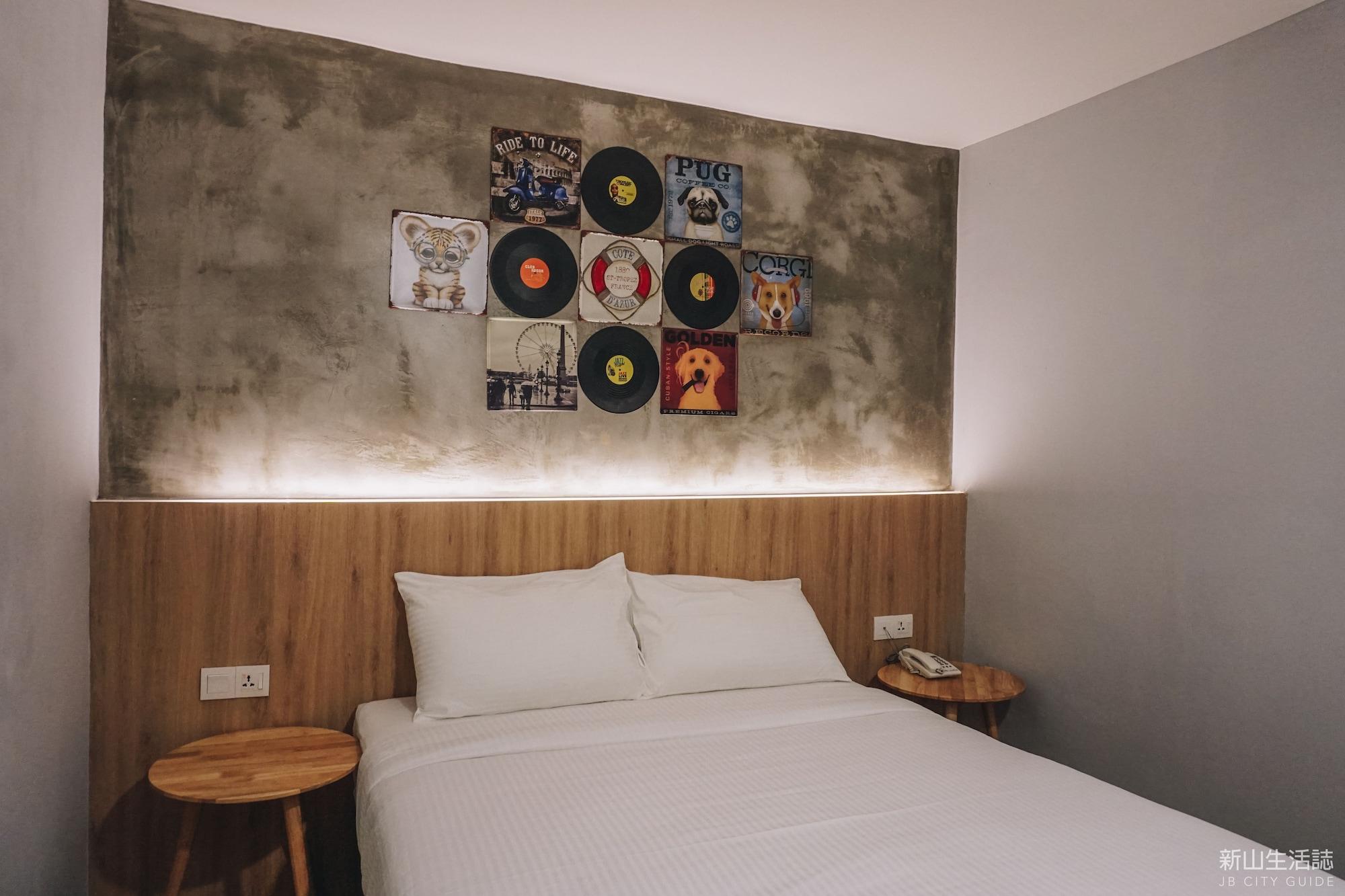 Hotel Ciq, Jalan Trus Johor Bahru